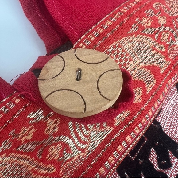 Artisan Ethnic Elephant Print Canvas Boho Shoulder Bag in Red - Picture 5 of 8